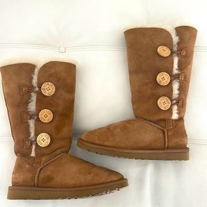 Uggs Bailey Button Womens Boots